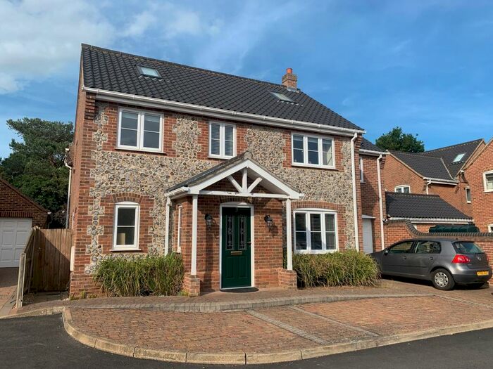 6 Bedroom Detached House To Rent In Mill Road, Frettenham, NR12