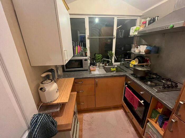 1 Bedroom Flat To Rent In Manor View, Finchley, London, N3