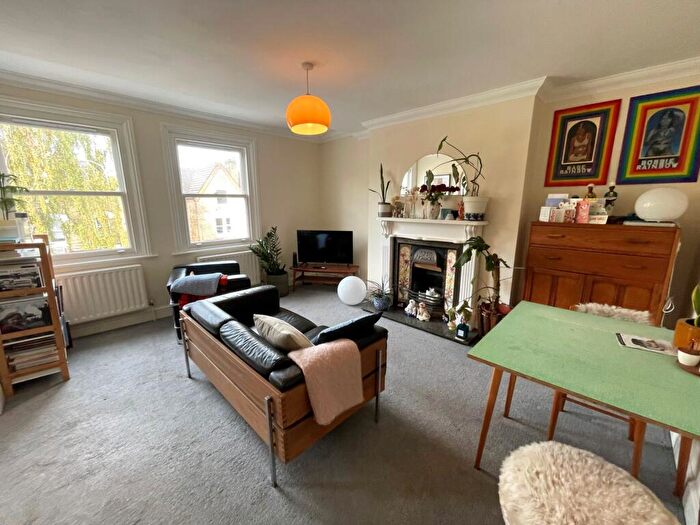 2 Bedroom Flat To Rent In Lady Margaret Road, Tufnell Park, N19
