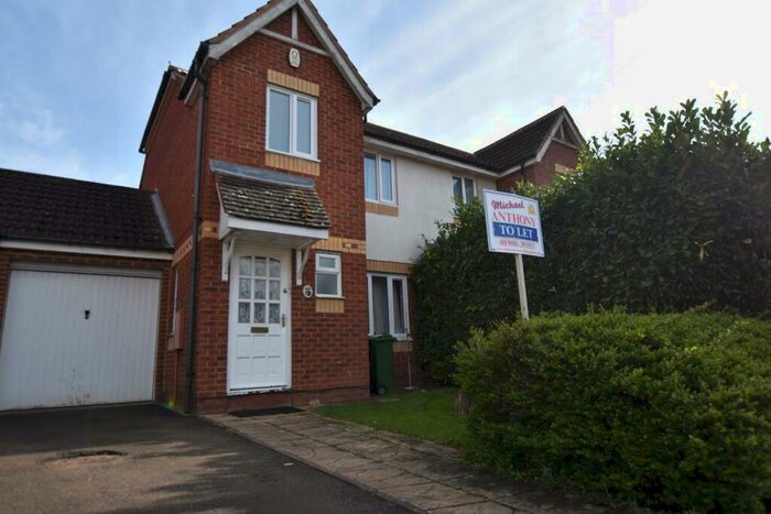 3 Bedroom Semi-Detached House To Rent In Brill Place, Bradwell Common, MK13