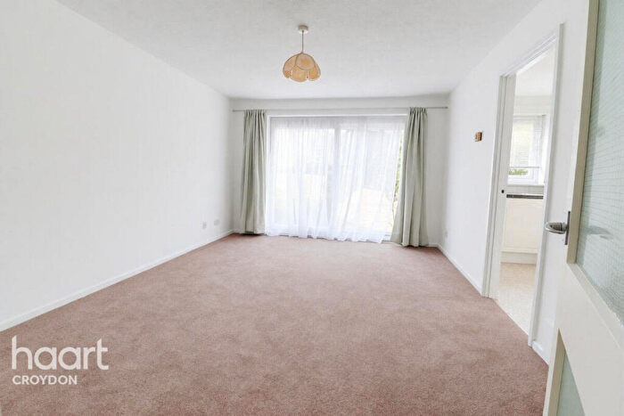 1 Bedroom Flat To Rent In Chepstow Rise, Croydon, CR0