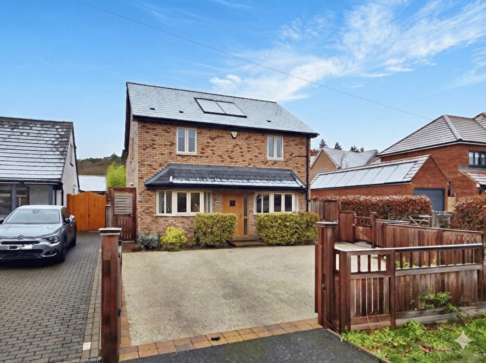 4 Bedroom Detached House For Sale In Clophill Road, Maulden, Bedfordshire, MK45