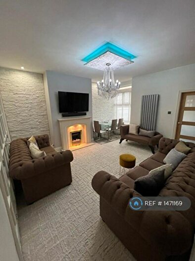 3 Bedroom Terraced House To Rent In Arnold Street, Bolton, BL1