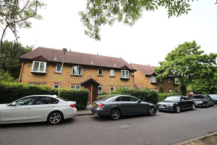1 Bedroom Property To Rent In Albany Park, Colnbrook, Slough, SL3