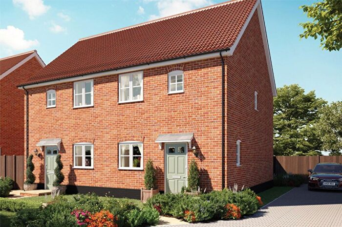 2 Bedroom Semi Detached House For Sale In Roman Way, Halesworth, Suffolk, IP19