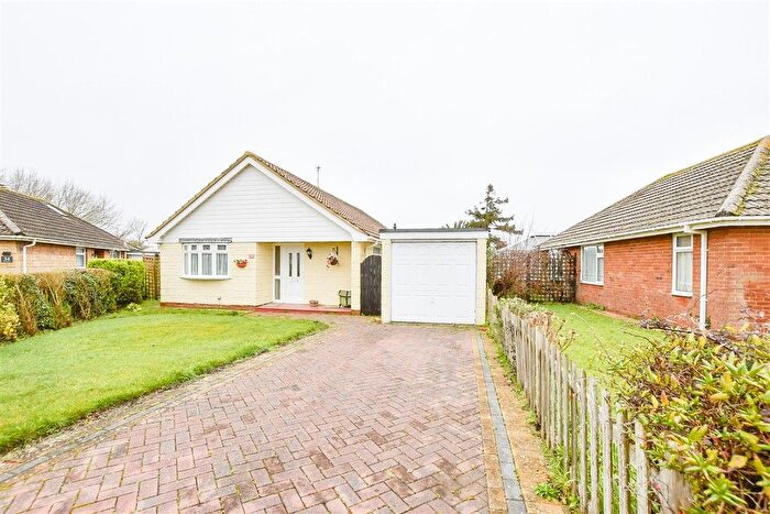 3 Bedroom Detached Bungalow For Sale In Yaverland Close, Sandown, Isle Of Wight, PO36