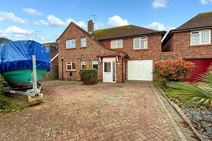 4 Bedroom Detached House For Sale In Parkside Avenue, Littlehampton, West Sussex, BN17