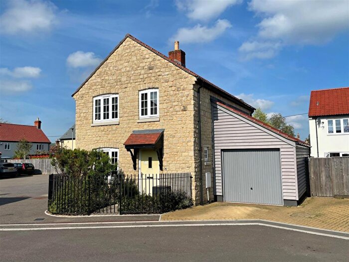 3 Bedroom Detached House For Sale In Bristle Grove, Mere, Warminster, BA12