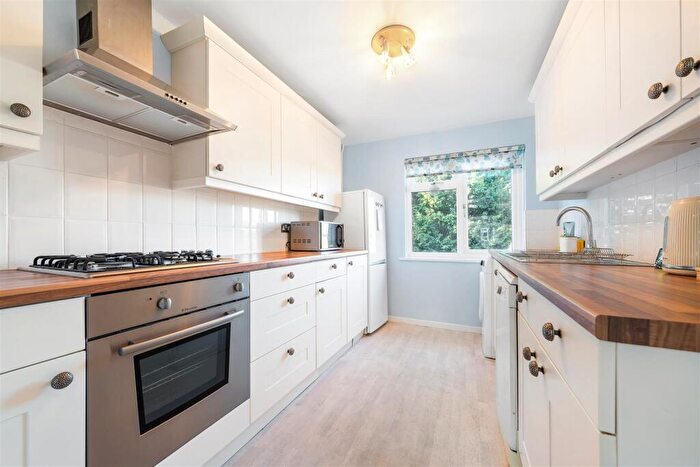 1 Bedroom Flat For Sale In Ringwold Close, Beckenham, BR3