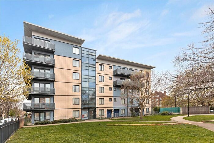 2 Bedroom Apartment For Sale In Calshot Street, London, N1