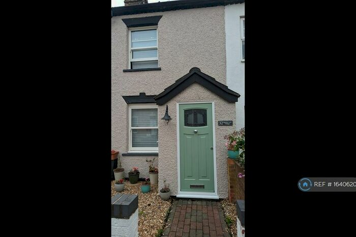 2 Bedroom Terraced House To Rent In Wellesley Road, Brentwood, CM14