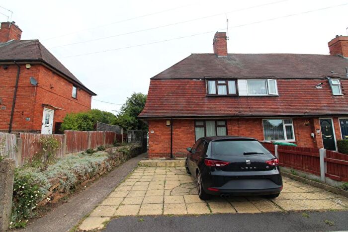 3 Bedroom Semi-Detached House To Rent In Ventnor Rise, Nottingham, NG5
