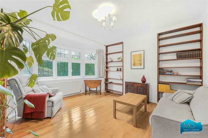 2 Bedroom Apartment To Rent In East End Road, London, N3