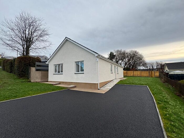 3 Bedroom Bungalow For Sale In Allt-Y-Bryn, Llanarth, SA47