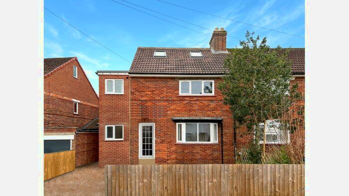 6 Bedroom Terraced House To Rent In Valentia Road, Headington, Oxford, OX3