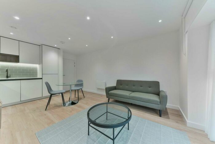 1 Bedroom Apartment To Rent In Finlay House, Beaufort Park, London, NW9