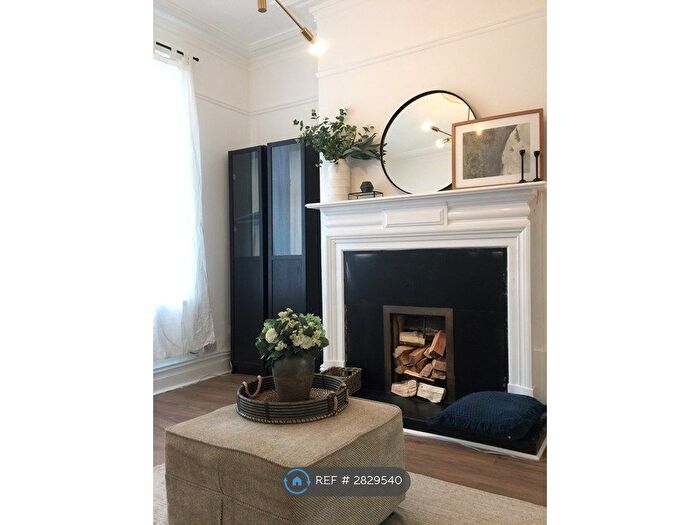 3 Bedroom Terraced House To Rent In Huddersfield Road, Greater Manchester, OL4