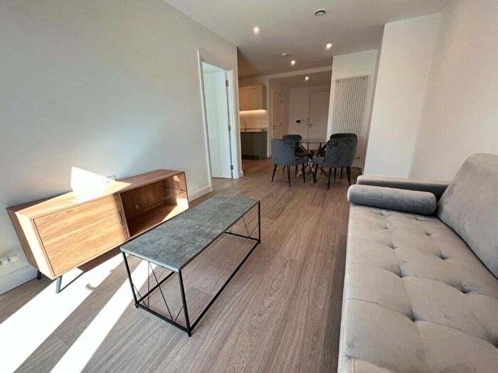 1 Bedroom Flat To Rent In Galleria House, Western Gateway, London, E16