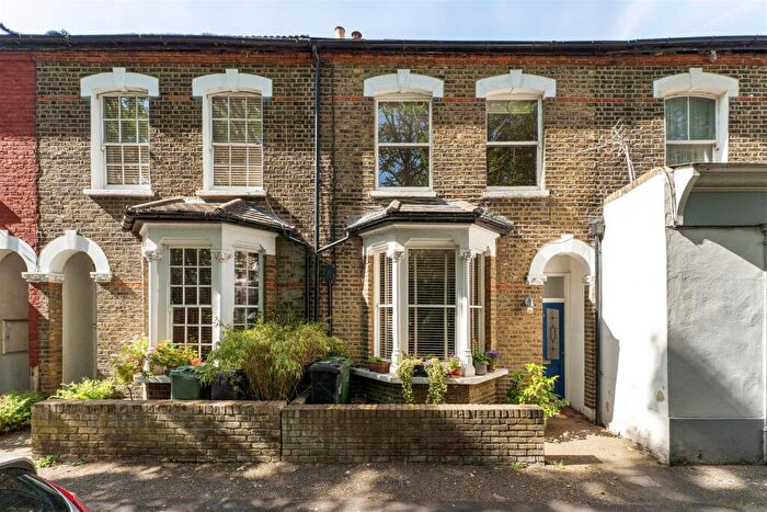 3 Bedroom Terraced House For Sale In Orford Road, Walthamstow, E17