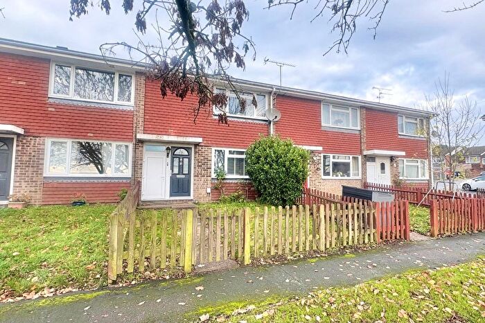 2 Bedroom Terraced House For Sale In Barrie Road, Farnham, Surrey, GU9