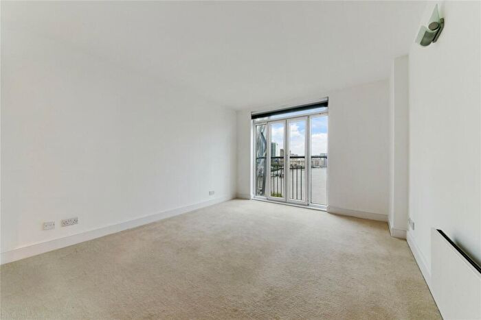 2 Bedroom Apartment To Rent In Dundee Wharf, Three Colt Street, London, E14