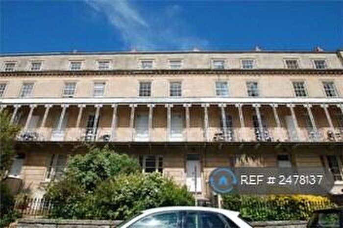 2 Bedroom Flat To Rent In Oakfield Road, Clifton, Bristol, BS8