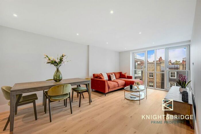 2 Bedroom Flat To Rent In Baker Street, Marylebone, NW1