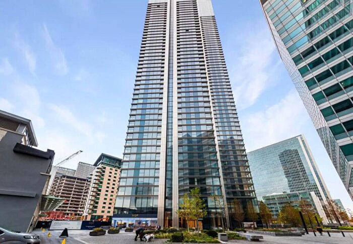 2 Bedroom Apartment To Rent In Marsh Wall, London, E14