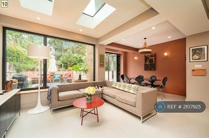 3 Bedroom Semi-Detached House To Rent In Torriano Avenue, London, NW5