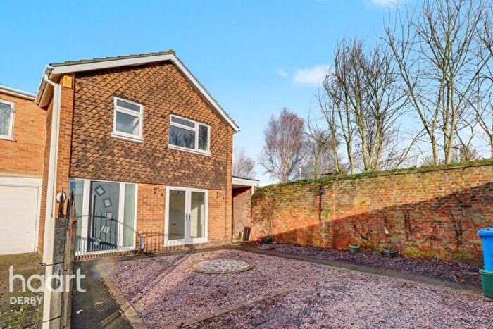 3 Bedroom Link Detached House For Sale In Ingle Close, Spondon, DE21