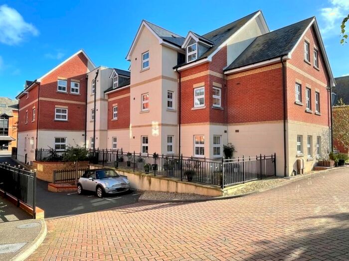 2 Bedroom Flat To Rent In Corallian Court Kirtleton Avenue, Weymouth, Dorset, DT4