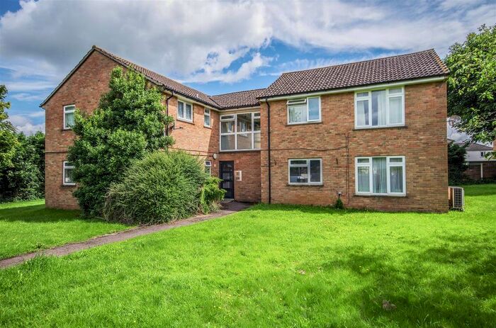 1 Bedroom Flat To Rent In Heathcourt, Dursley, GL11