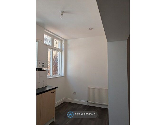 1 Bedroom Flat To Rent In Norfolk Road, Cliftonville, Margate, CT9