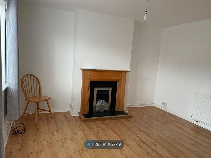 2 Bedroom Terraced House To Rent In Midleton Road, New Malden, KT3