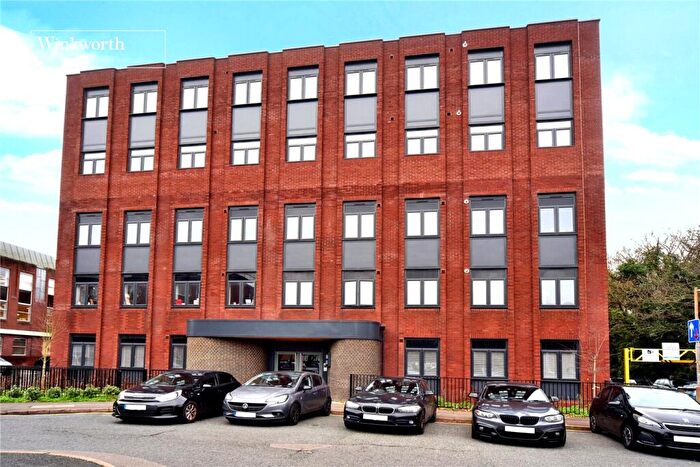 2 Bedroom Apartment For Sale In Station Approach, Cheam, Sutton, SM2