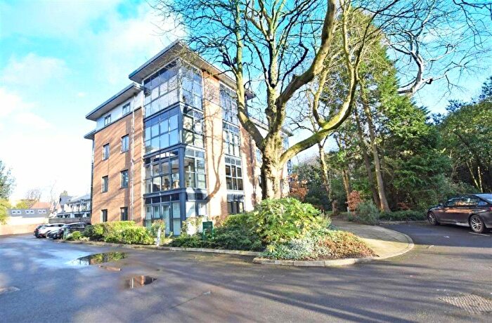 2 Bedroom Apartment To Rent In Larke Rise, Didsbury, Manchester, M20