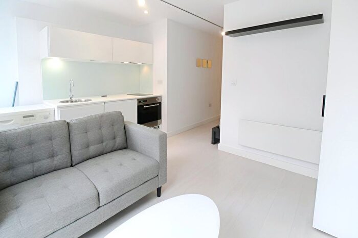 1 Bedroom Flat To Rent In Manor Mills, Ingram Street, Leeds, West Yorkshire, LS11