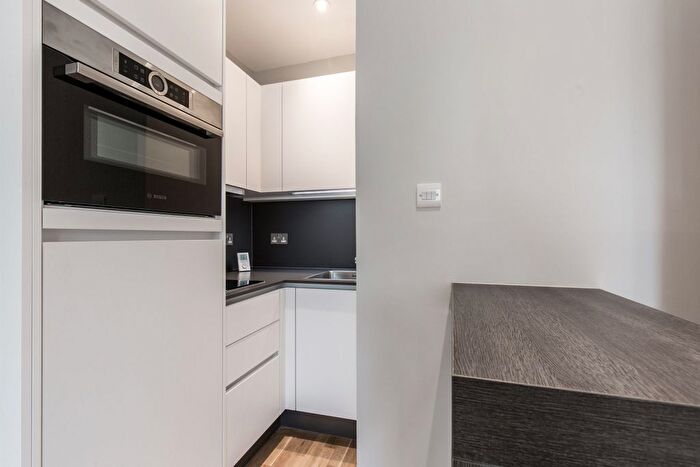 Studio To Rent In Blythe Road, London, W14