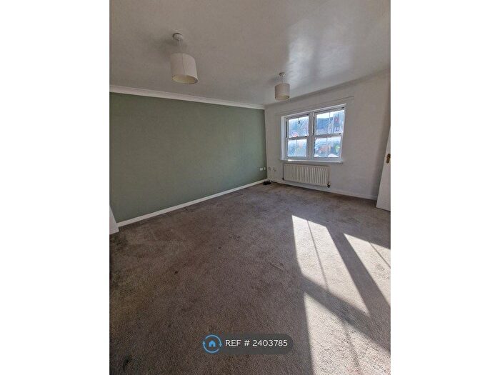 3 Bedroom Terraced House To Rent In Railway Street, Braintree, CM7