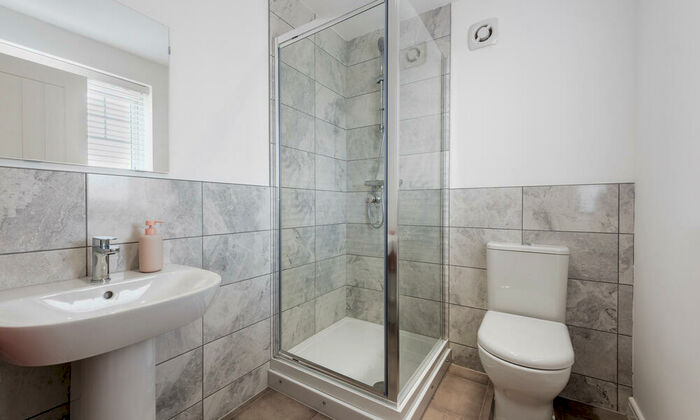 4 Bedroom Detached House For Sale In Stirling Road, Larbert, FK5