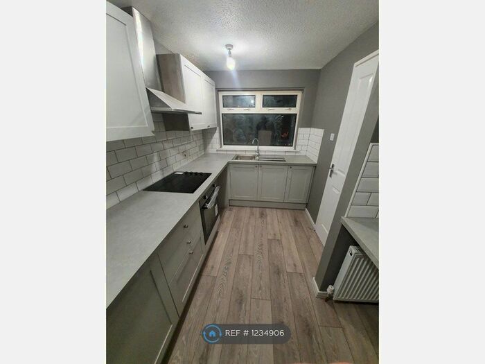 3 Bedroom Terraced House To Rent In Fintry Place, Bourtreehill South, Irvine KA11