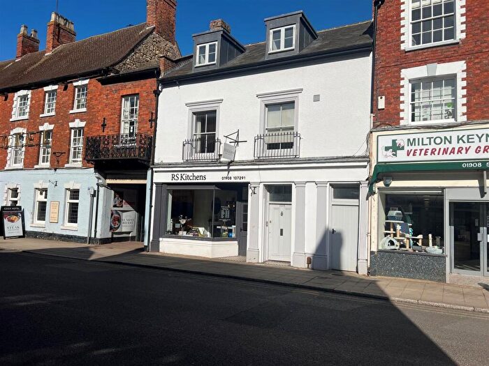 2 Bedroom Apartment To Rent In High Street, Stony Stratford, Milton Keynes, MK11