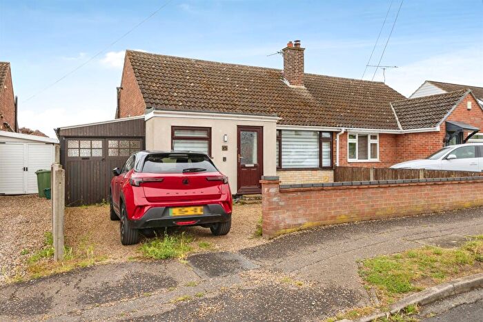 2 Bedroom Semi-Detached Bungalow For Sale In Gowing Road, Norwich, NR6