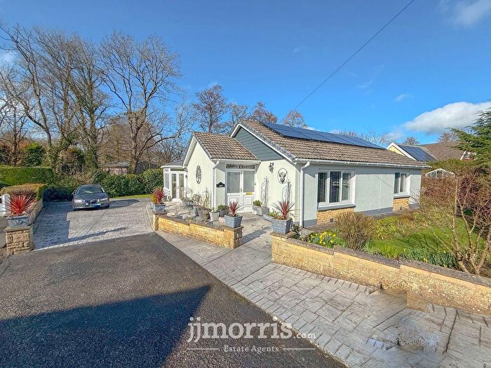 3 Bedroom Detached Bungalow For Sale In Maes-Y-Coed, Cardigan, SA43