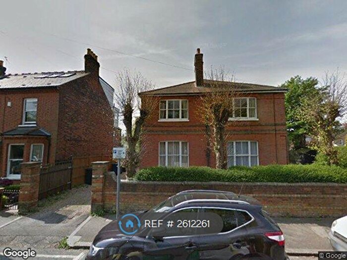 2 Bedroom Flat To Rent In Salisbury Road, Hertfordshire, EN5