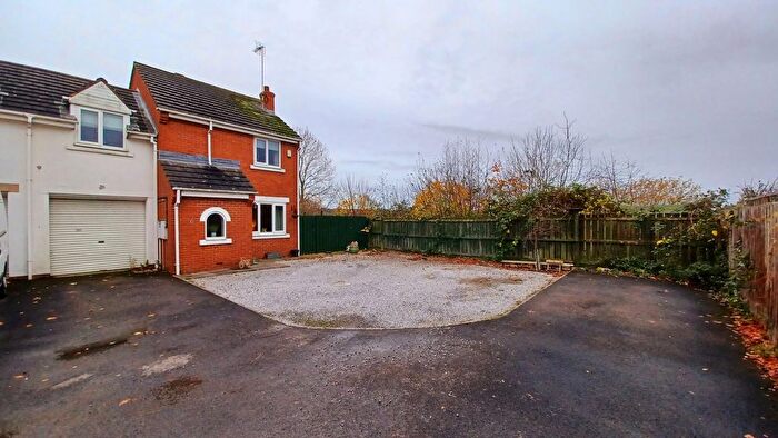 3 Bedroom Semi Detached House For Sale In Farnham Close, Auckland Park, Bishop Auckland, County Durham, DL14