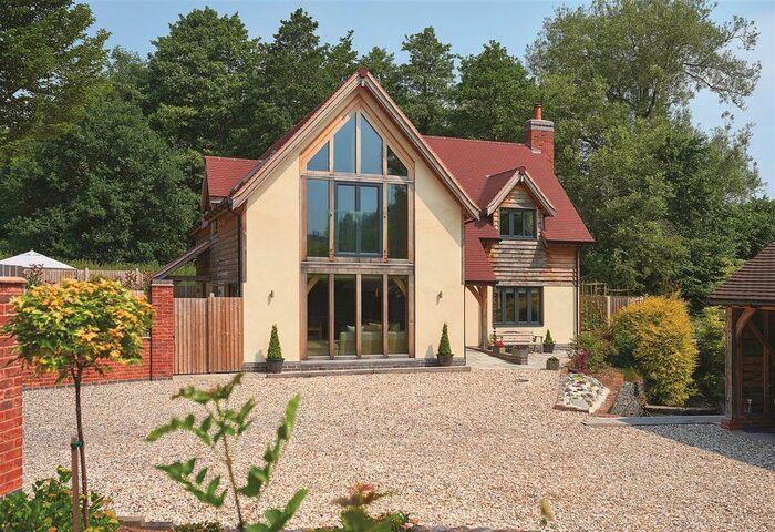 3 Bedroom Detached House For Sale In Feckenham Road, Hunt End, Redditch, Worcestershire, B97