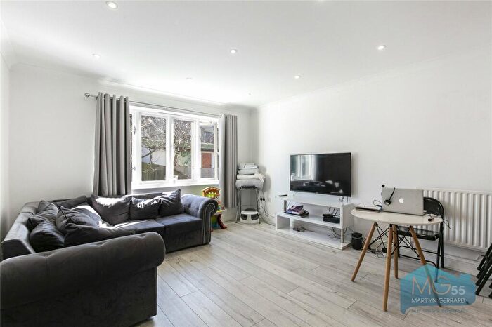 2 Bedroom Apartment To Rent In Stanhope Avenue, Finchley, N3