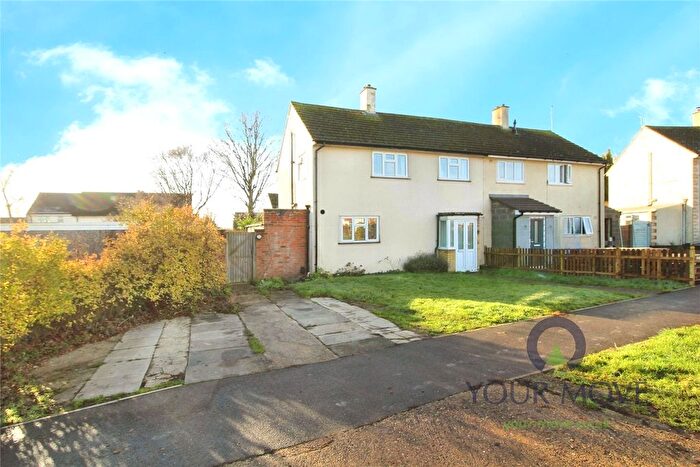 3 Bedroom Semi-Detached House For Sale In Lanchester Close, Clapham, Bedford, Bedfordshire, MK41