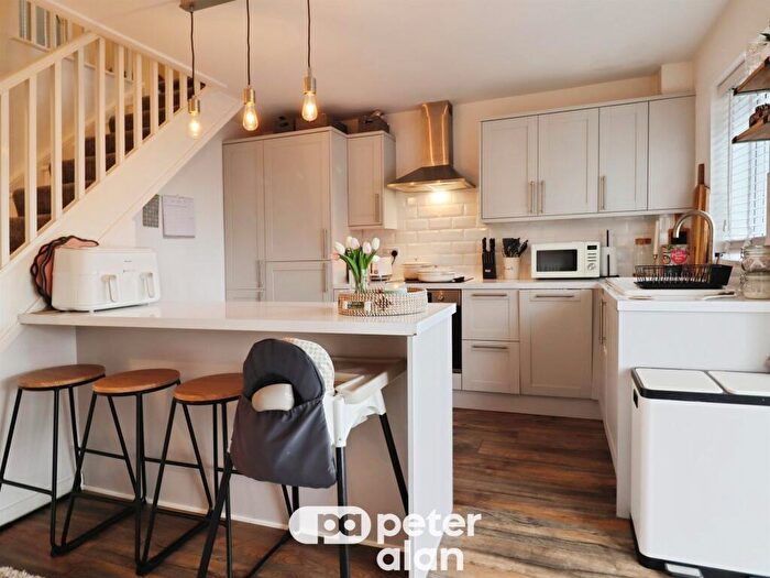 3 Bedroom Semi Detached House For Sale In Cantref Close, Thornhill, Cardiff, CF14